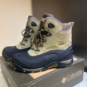 Columbia Women’s Bugabootoo- Size 9 cream